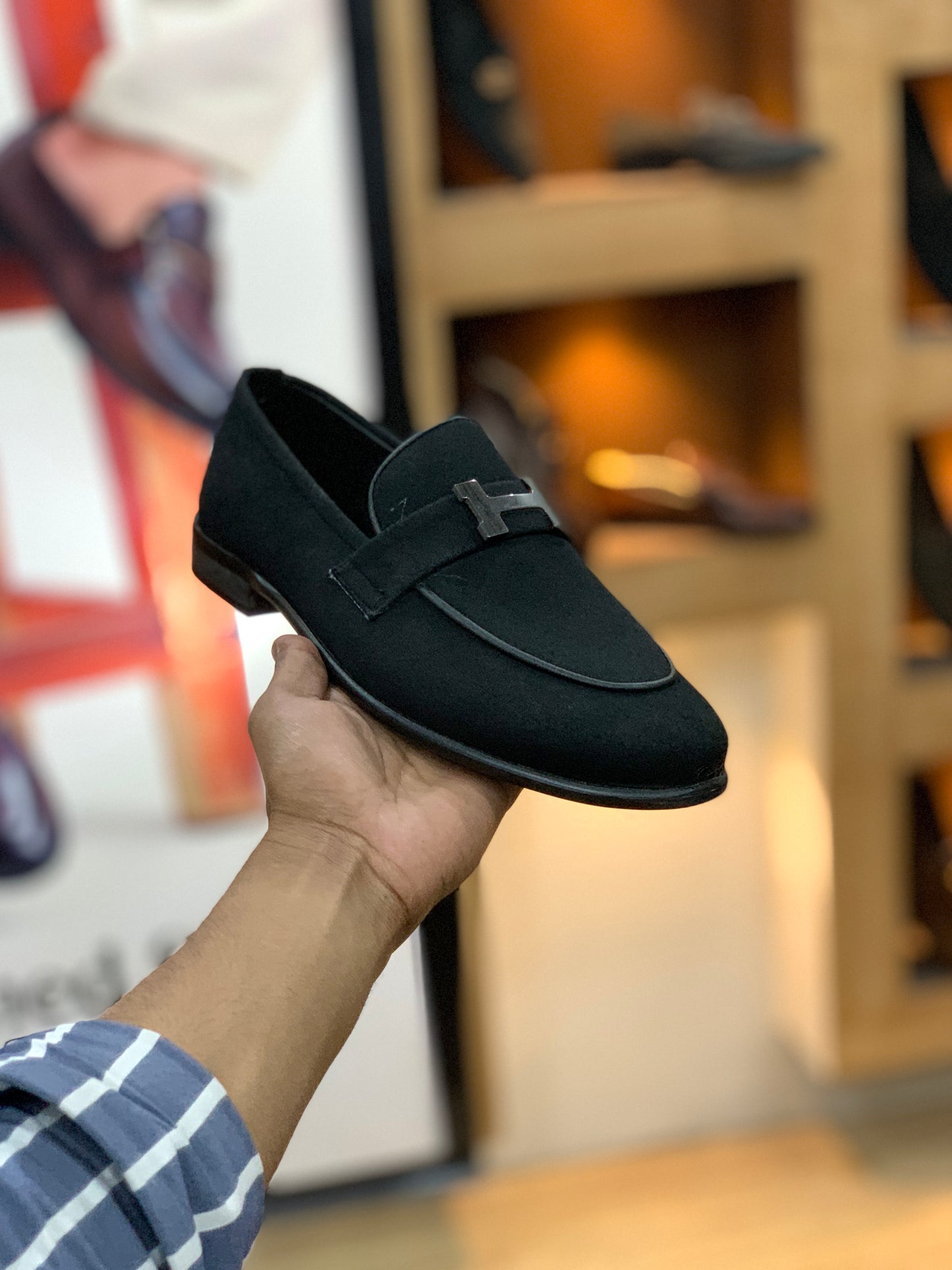 TRD-SUEDE BLACK