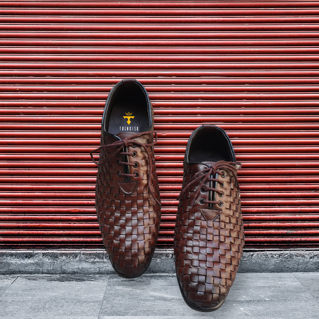 BRAIDED LACED UP BROWN