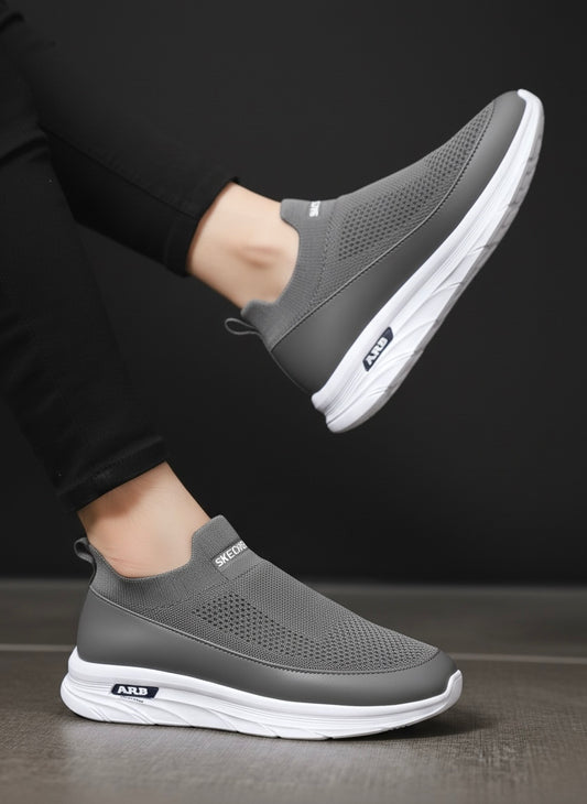 TRD-GREY-SKTR