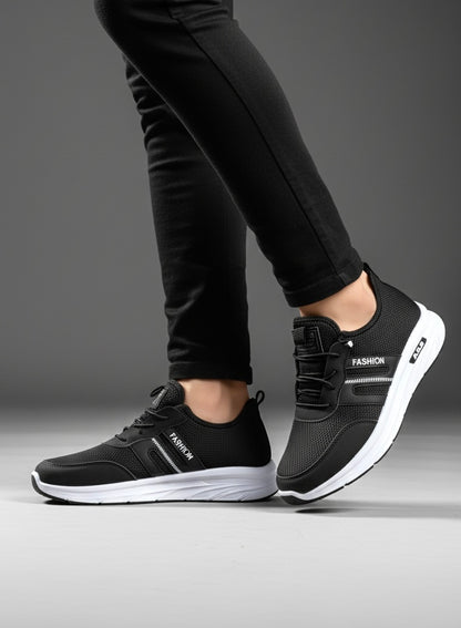 TRD-LACED-BLACK-SKTR