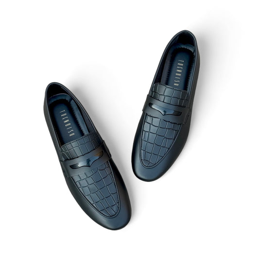 BLACK COBR- SLIP ONS