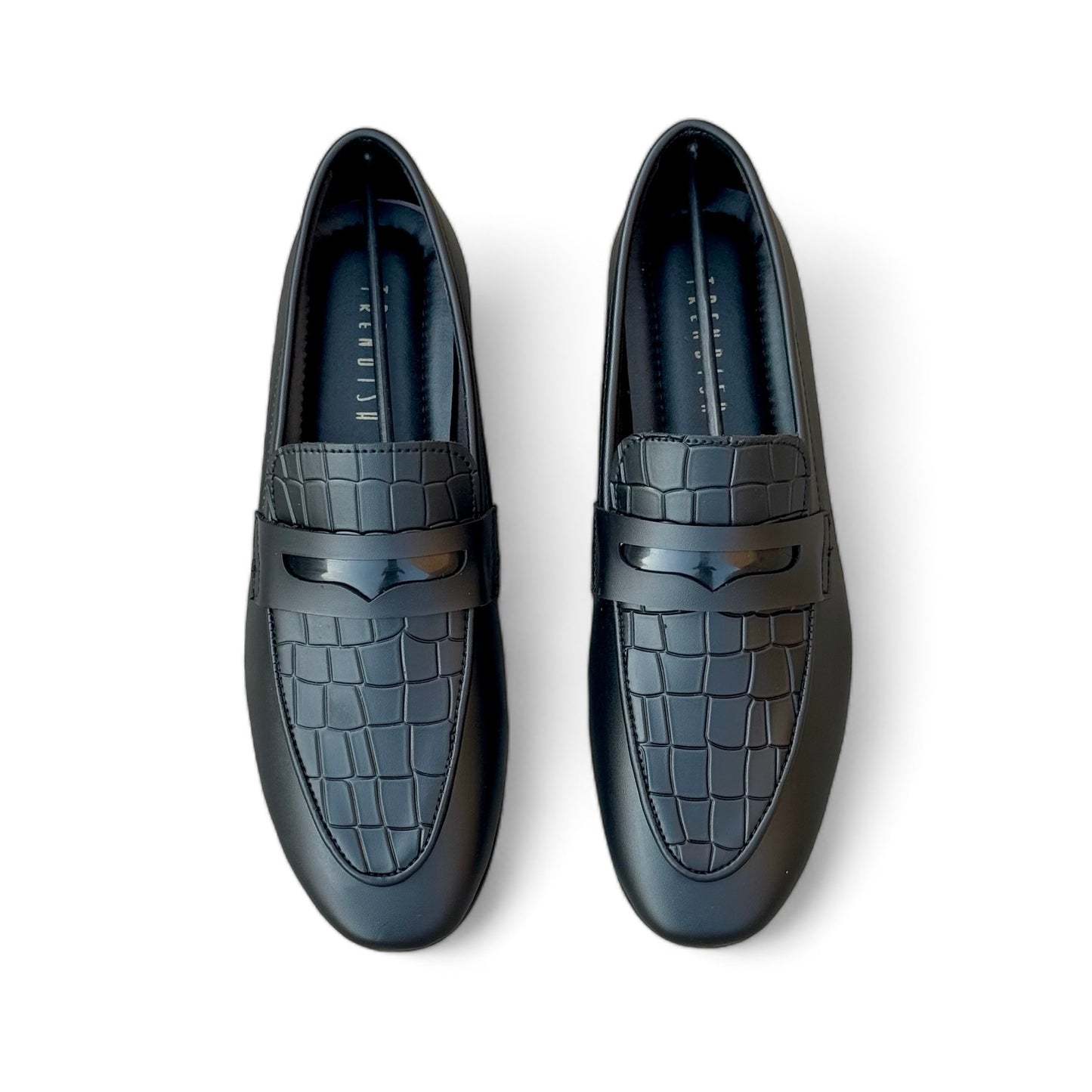 BLACK COBR- SLIP ONS